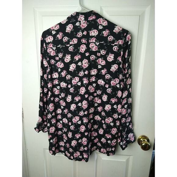 Divided Black Pink Rose Collared Button Roll Tab Sleeve Blouse. Size 6 - Picture 7 of 7